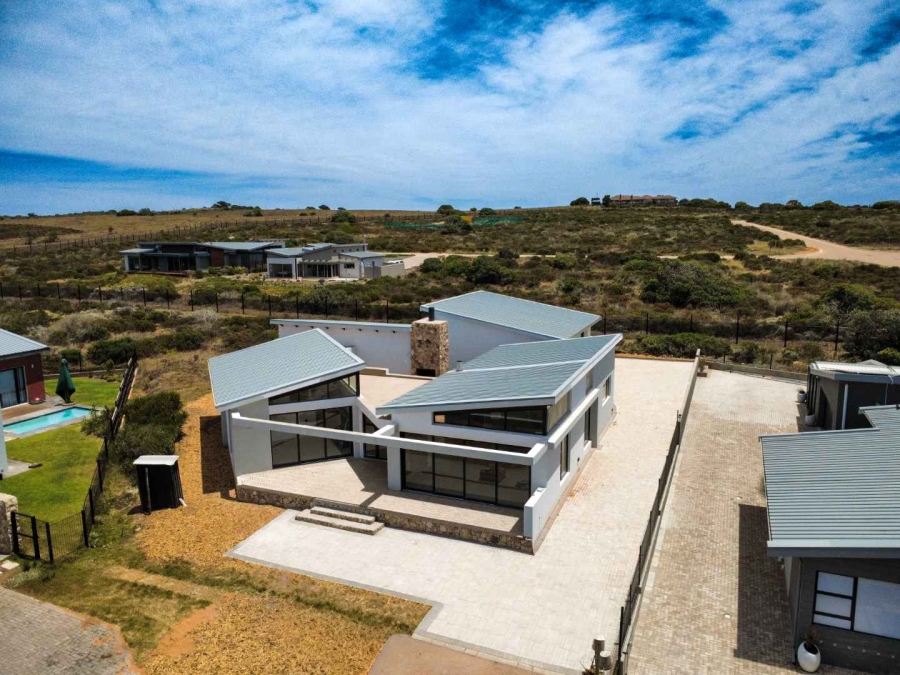 3 Bedroom Property for Sale in Stilbaai Wes Western Cape